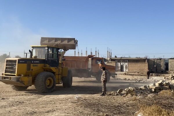 بیش از ۱۳۵ هزار متر مربع از اراضی ملی در خوزستان رفع تصرف
شد