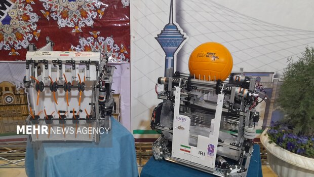 تیم رباتیک دانشآموزی ایران مدال نقره مسابقات جهانی پاناما را کسب کرد