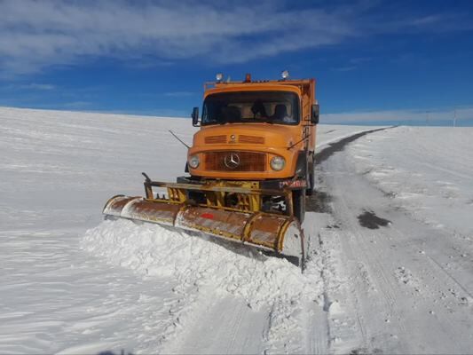 راهداران ماه‌نشان راه‌های ۳۴ روستا را بازگشایی کردند