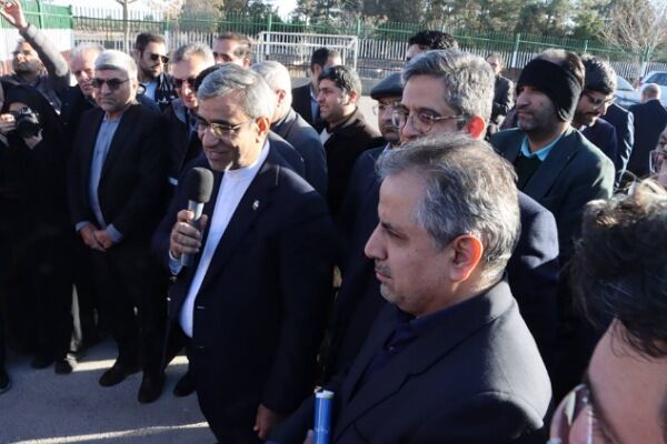 سهم اداره کل راه و شهرسازی خراسان رضوی در توسعه انرژی پاک؛
مشارکت در بهره‌برداری از نیروگاه خورشیدی ۶ مگاواتی دولت