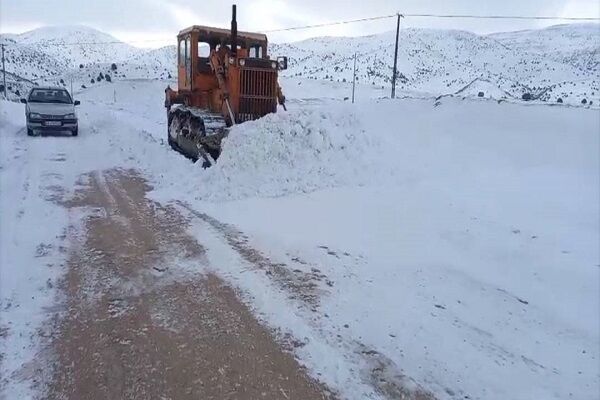 ویدئو | اجرای عملیات برف‌روبی محور روستایی کلاته زمان، توسط
راهداران شهرستان شیروان استان خراسان شمالی