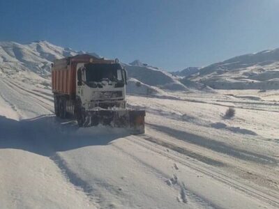 ویدئو | اجرای عملیات برف‌روبی گردنه شیخ حسن، سه دار تا
نامانلو، توسط راهداران شهرستان شیروان استان خراسان شمالی