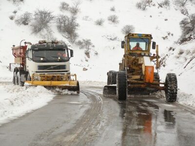 ۱۳۲۵ کیلومتر از محورهای کوهستانی مازندران درگیر برف
شد