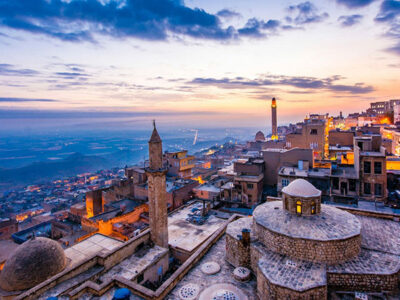 ۴ روز سفر هوایی به وان ترکیه چقدر هزینه دارد؟ + جدول