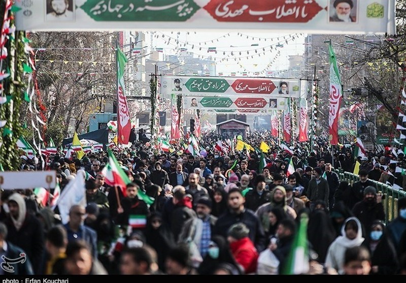 “اتحاد مقدس” ایرانیها در جشن انقلاب؛ راهپیمایی معنادار ۲۲ بهمن ۱۴۰۴
