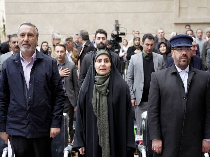 ببینید | افتتاح متمرکز ۱۲۴۰۵ مسکن حمایتی در استان فارس با
حضور وزیر راه و شهرسازی