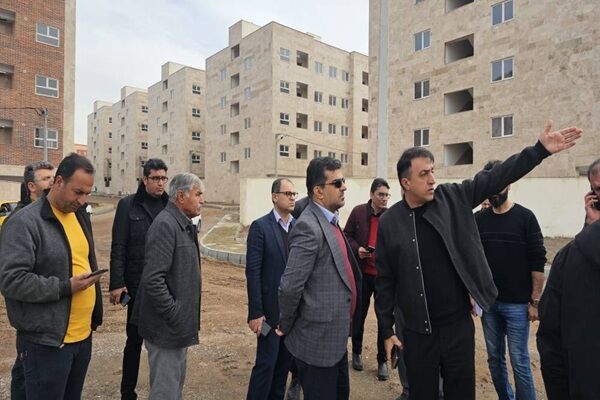 ببینید|بازدید مدیرکل راه و شهرسازی استان تهران از پروژه های
آماده افتتاح مسکن حمایتی در شهرهای شهریار و پرند