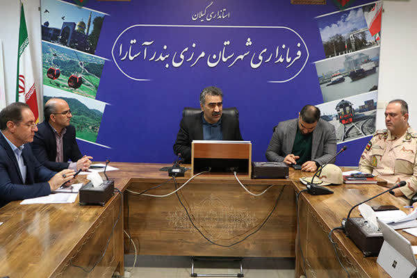 ببینید|بررسی مشکلات تردد کامیون‌های ترانزیتی و صادراتی در
مرز آستارا