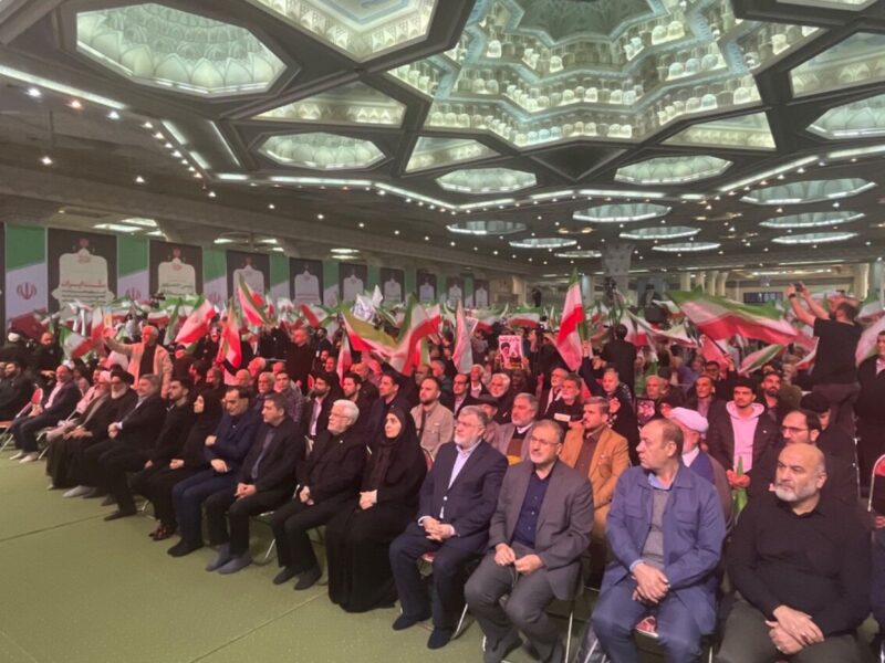 حضور وزیر راه و شهرسازی در مراسم یادبود شهدا و جانباختگان
حوادث دی ماه
