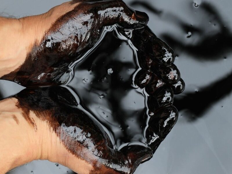 سناریوی نفت ۸۰ دلاری/ جنگ احتمالی چه تأثیری بر تجارت جهانی دارد؟