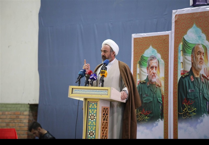 شهدای زمین فوتبال چوار سند مظلومیت و اقتدار ملت ایران هستند