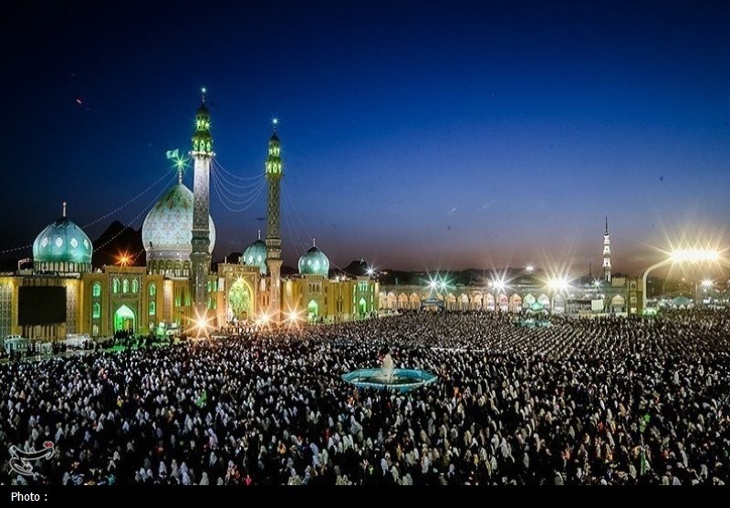 منتظران ظهور در مسجد جمکران؛ حماسه میلیونی عشاق مهدی در شب نیمهشعبان