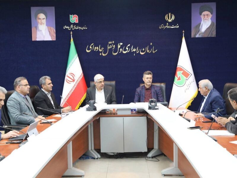 هم‌افزایی سازمان راهداری و خیرین برای ارتقای ایمنی
جاده‌ها/الزام ناوگان باری به نصب حفاظ ایمنی تا پایان شهریور
۱۴۰۵