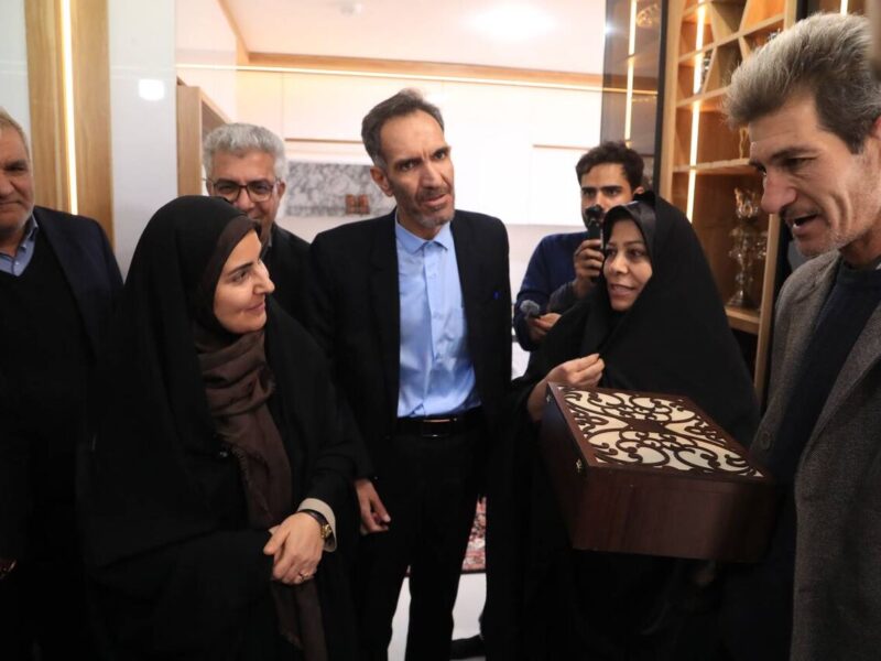 واگذاری زمین به بیش از ۱۰۰۰ خانواده مشمول طرح جوانی جمعیت در
استان مرکزی