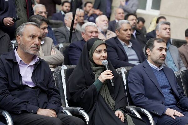 ۱۰ کیلومتر از بزرگراه کازرون–فراشبند با دستور وزیر راه و
شهرسازی افتتاح شد