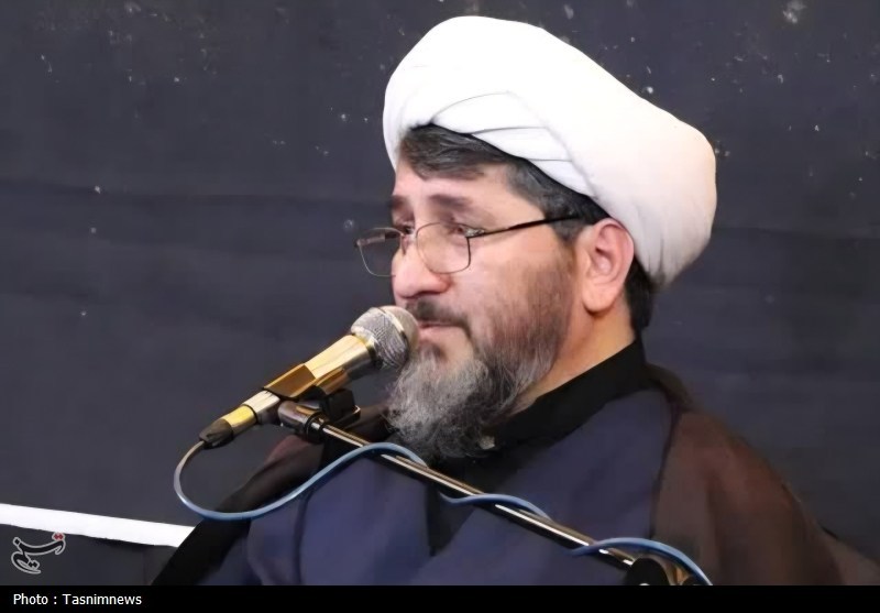 آیت‌الله مجتبی خامنه‌ای احاطه کامل بر امور مملکت دارند