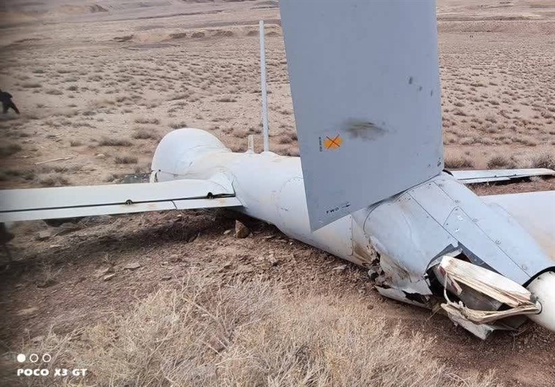 انهدام پهپاد پیشرفته هرمس اسرائیلی ‌در آسمان ایلام + تصاویر