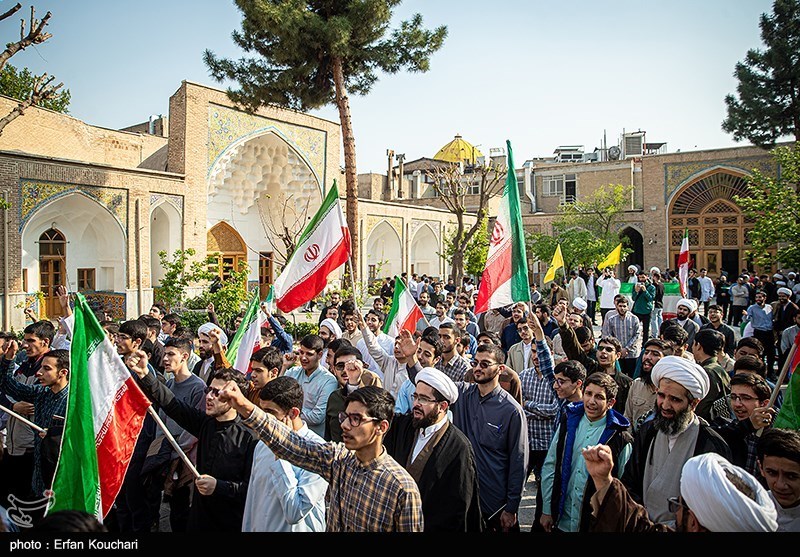 بیعت ۲۶۰۰ استاد سطوح عالی و خارج حوزه علمیه با آیت‌الله خامنه‌ای+اسامی