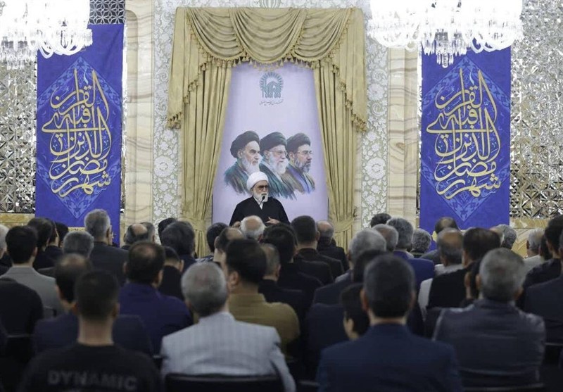دختران تیم فوتبال نجابت و اصالت بانوی ایرانی را به جهانیان نشان دادند