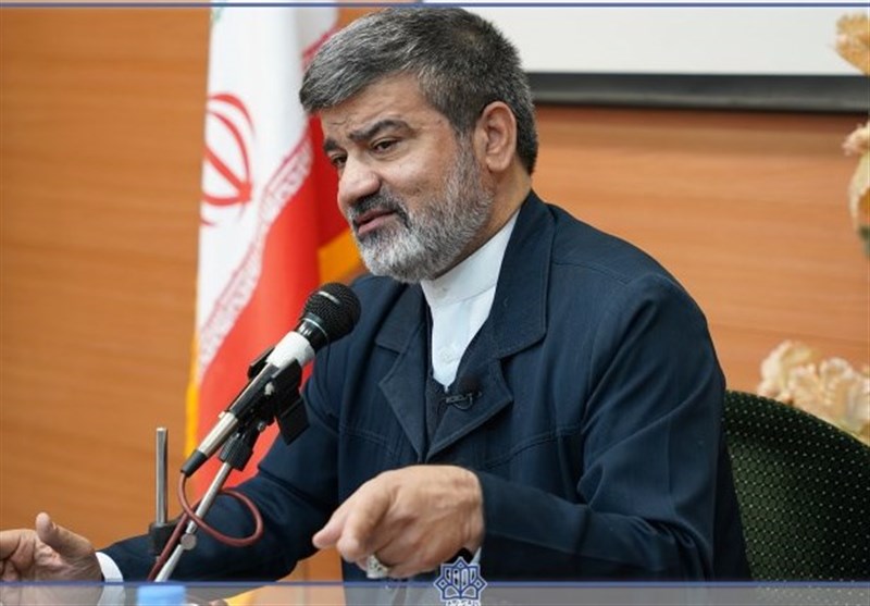 رهبر شهید با مشت‌های گره کرده در برابر استکبار ایستاد/لزوم دشمن‌شناسی