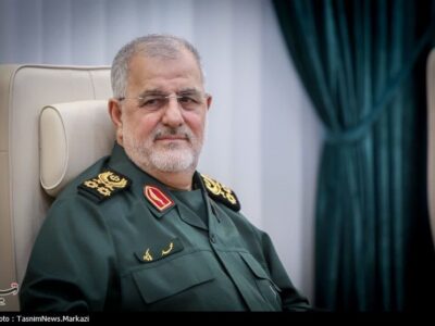 پیکر فرمانده شهید سپاه در حلقه راهپیمایان اراکی/آغاز تشییع شهید پاکپور