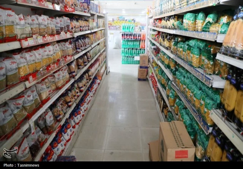 کالاهای اساسی به‌وفور در بازار موجود است