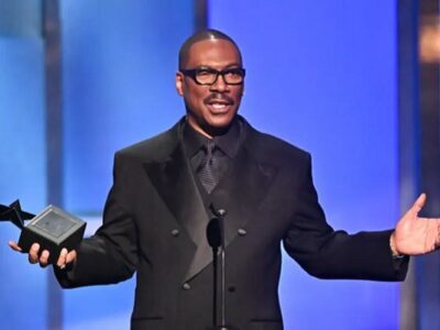 ادی مورفی با جایزه یک عمر دستاورد هنری تجلیل شد؛ این مرد بامزه است!