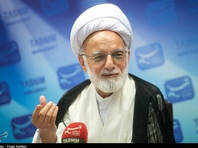 امام جمعه اراک: تندرو و کندرو در جامعه ایران اسلامی وجود ندارد