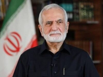 دفتر پربرگ حماسه و ایثار نبرد مقدس رمضان به نام دیپلمات محبوب و دولتمرد صدیق ایران عزیز زینت تازه گرفت