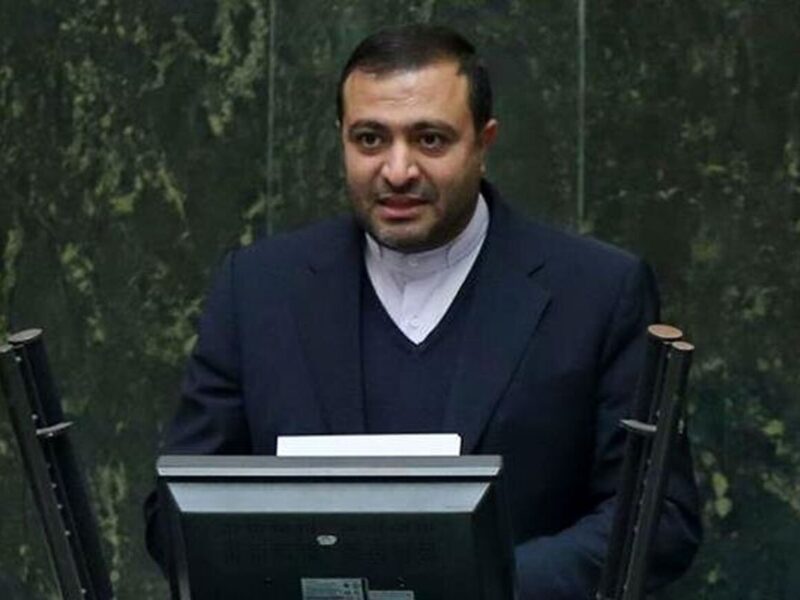 دلیلی ندارد شورای رقایت مصوبه شورای عالی بورس را لغو کند / عرضه خودرو در بورس کالا بر اساس ضوابط قانونی کنونی امکان پذیر است