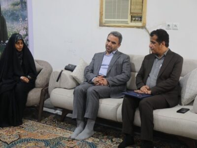 دیدار با خانواده‌های شهدا بخشی از وظیفه اخلاقی وزارت آموزش و پرورش است