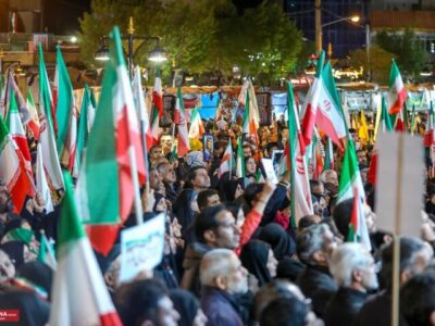 شکوه حضور مردم خمین در پنجاه و هفتمین شب حماسه