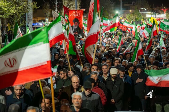 شکوه حضور مردم خمین در پنجاه و یکمین قرار عاشقی