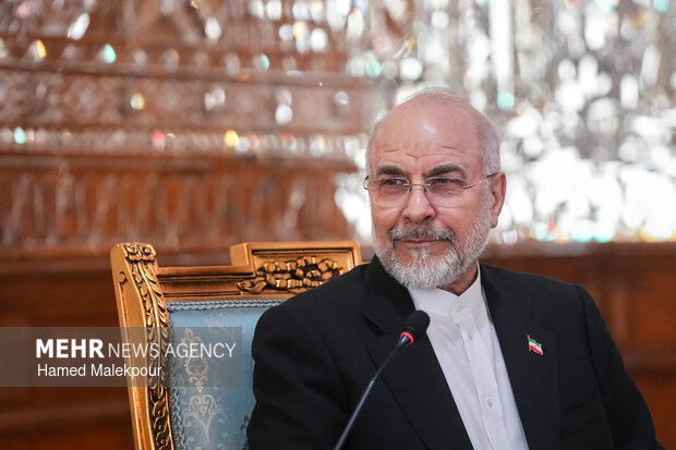 قالیباف: افتخار می‌کنم که یکی ‌از این سی میلیون جانفدا هستم