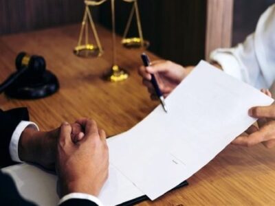 نقل‌وانتقال اموال توقیف‌شده همکاران دشمن حتی با وکالت ممکن نیست