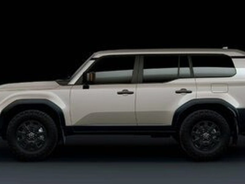 نوسان قیمت‌های عجیب در بازار خودرو / این خودرو ظرف یک روز ۵ میلیارد تومان افزایش یافت