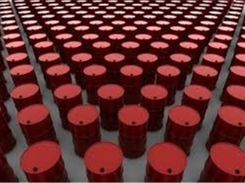 پیش‌بینی قیمت نفت در ماه های آینده / کاهش شدید تولید نفت تغییر ساختاری بازار را تغییر داد