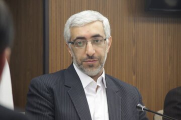 کاهش نرخ دلار روی فروش شرکت ها اثر نخواهد داشت/ مانعی برای عرضه خودرو در بورس وجود ندارد