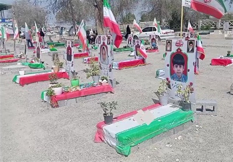 گلزار شهدای میناب “زیارتگاه” کاروان‌های راهیان نور شد