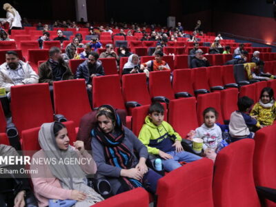 ارائه بلیت رایگان سینما برای خانواده‌ها در روز ملی جمعیت