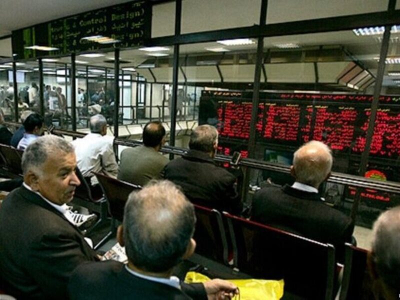 بازار سهام منتظر تصمیم شورای عالی/ وضعیت شرکت‌های آسیب‌دیده مبهم است