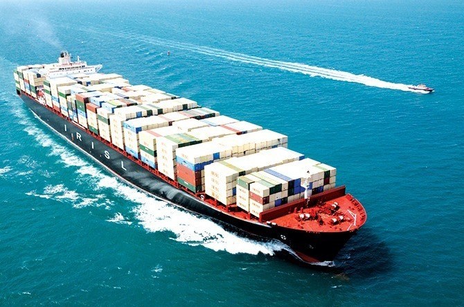 توقیف کشتی‌های آمریکایی با حکم دادگاه صالحه است