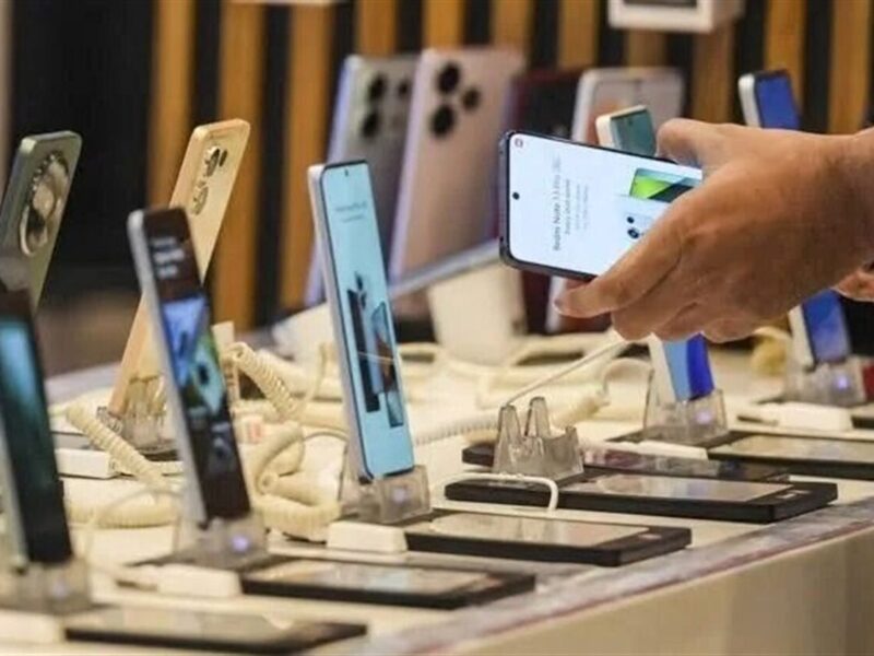 شوک جدید با افزایش ۵۰ درصدی قیمت موبایل / در بازار موبایل چه خبر است؟