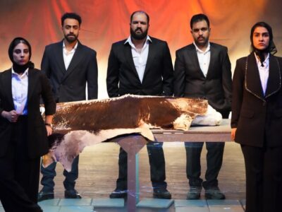 «گاوداری» و پستویی برای دفن پدر؛ برای زنده ماندن تئاتر تلاش می‌کنیم