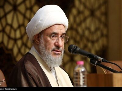 آیت‌الله اراکی خطاب به مسلمانان: حمله به منافع آمریکا یک واجب شرعی است