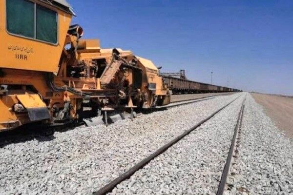 افزایش ظرفیت ایستگاه چادرملو با احداث دو خط جدید
ریلی
