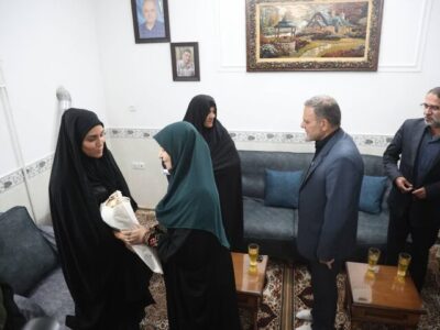 ایستادگی و صبوری خانواده‌های شهدا، الگویی برای همه آحاد جامعه است