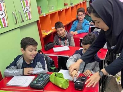 کمک‌ به‌ مدرسه اجباری نیست؛ کارنامه‌های گره‌خورده به پول