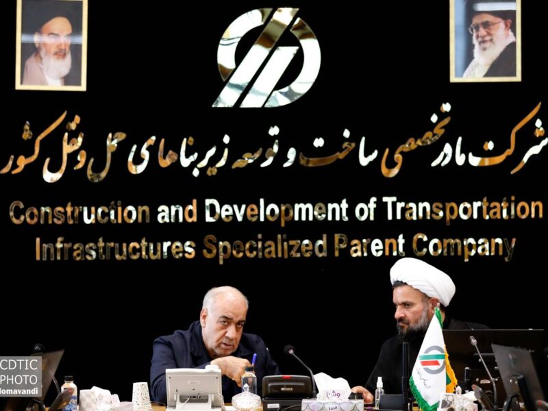 ببینید | نشست مدیرعامل شرکت ساخت و توسعه با محمد باقری،
نماینده مردم بناب در مجلس شورای اسلامی