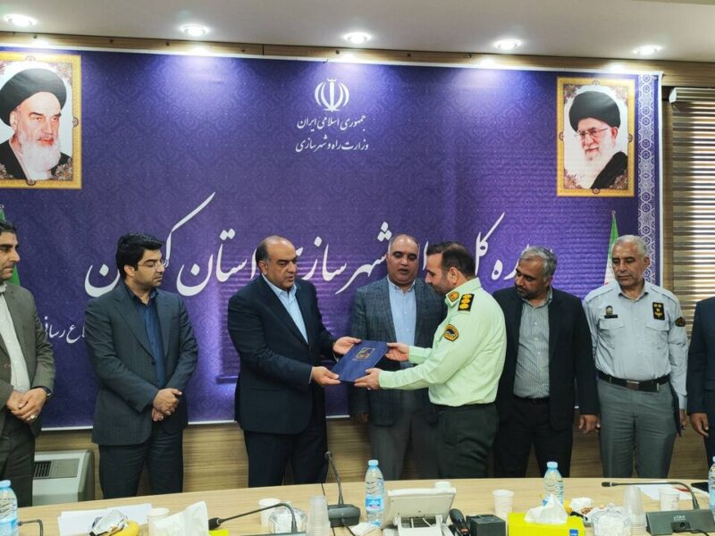 تاکید مدیرکل راه و شهرسازی استان کرمان بر برخورد با تصرفات
غیرقانونی استان